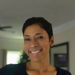 Meet your Posher, Latoya